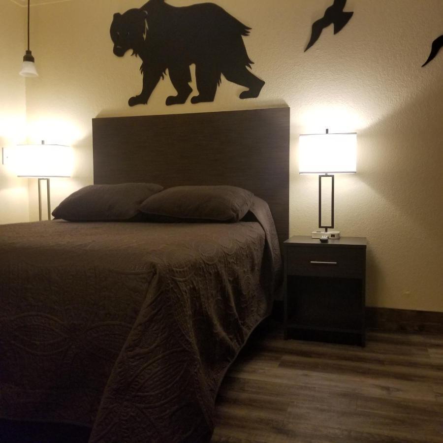 Frontier Hotel